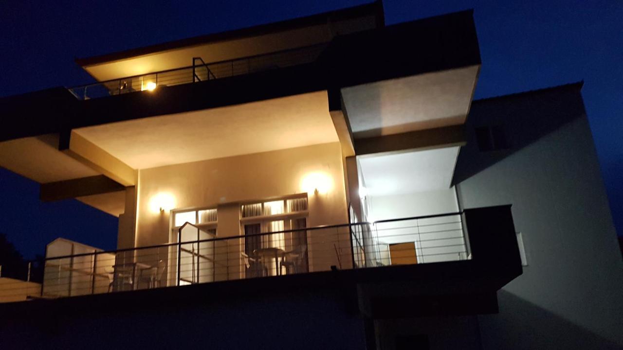 Apartment Jason's Sea View *